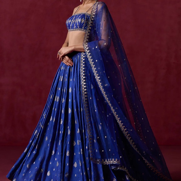 Lashkaraa Royal Blue Embroidered Brocade Lehenga - Picture 2 of 6